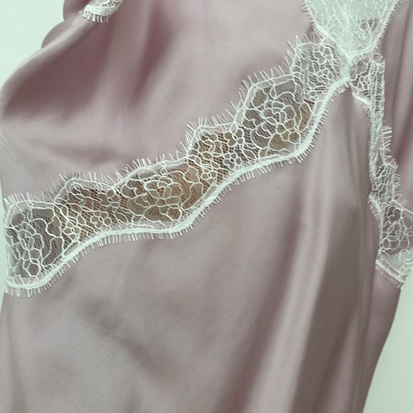 HERSKIN LACE SILKY TOP - Picture 2 of 11